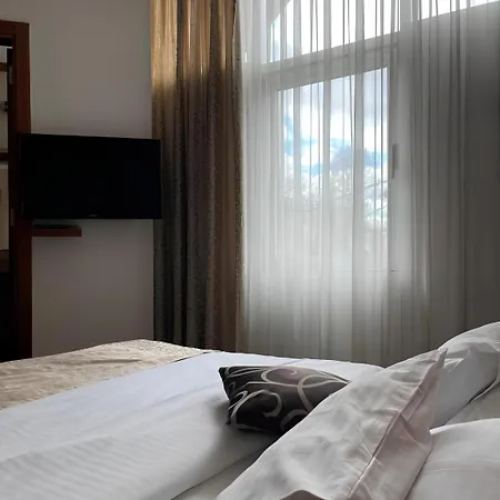 Hotel Bistrik Exclusive 4*